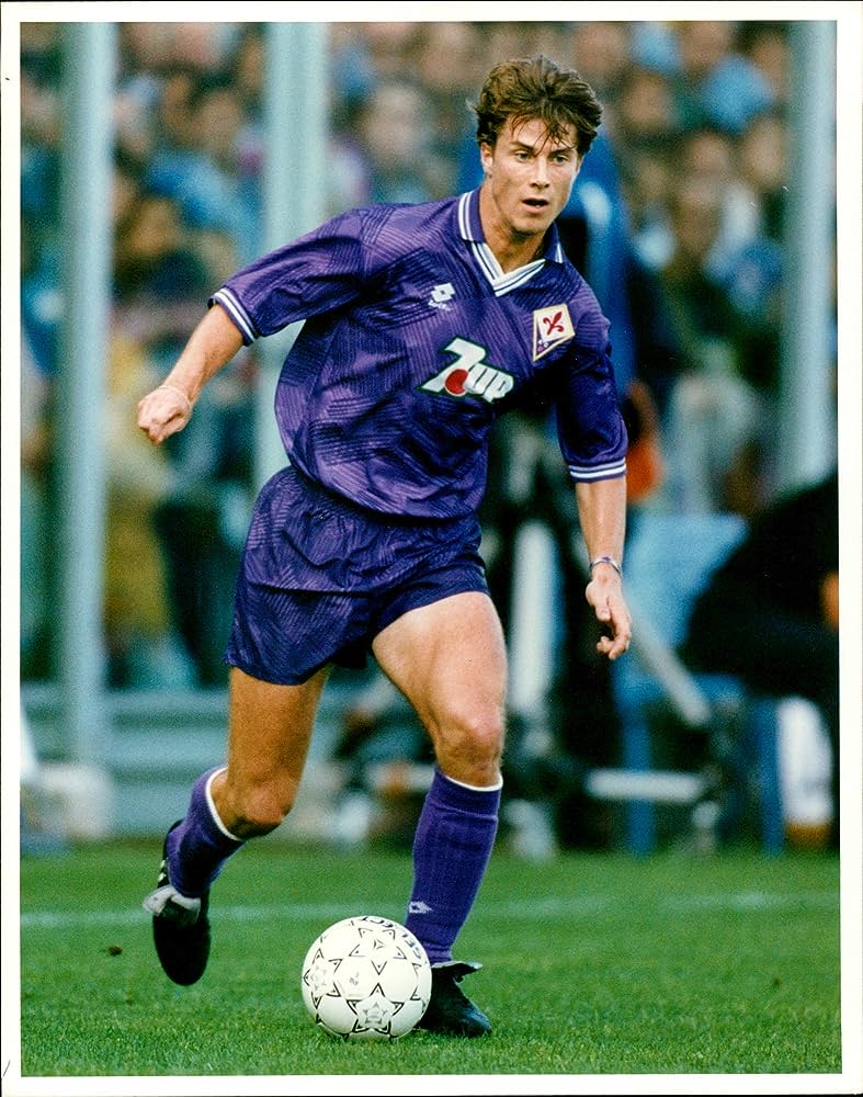Fiorentina 92/93 home kit